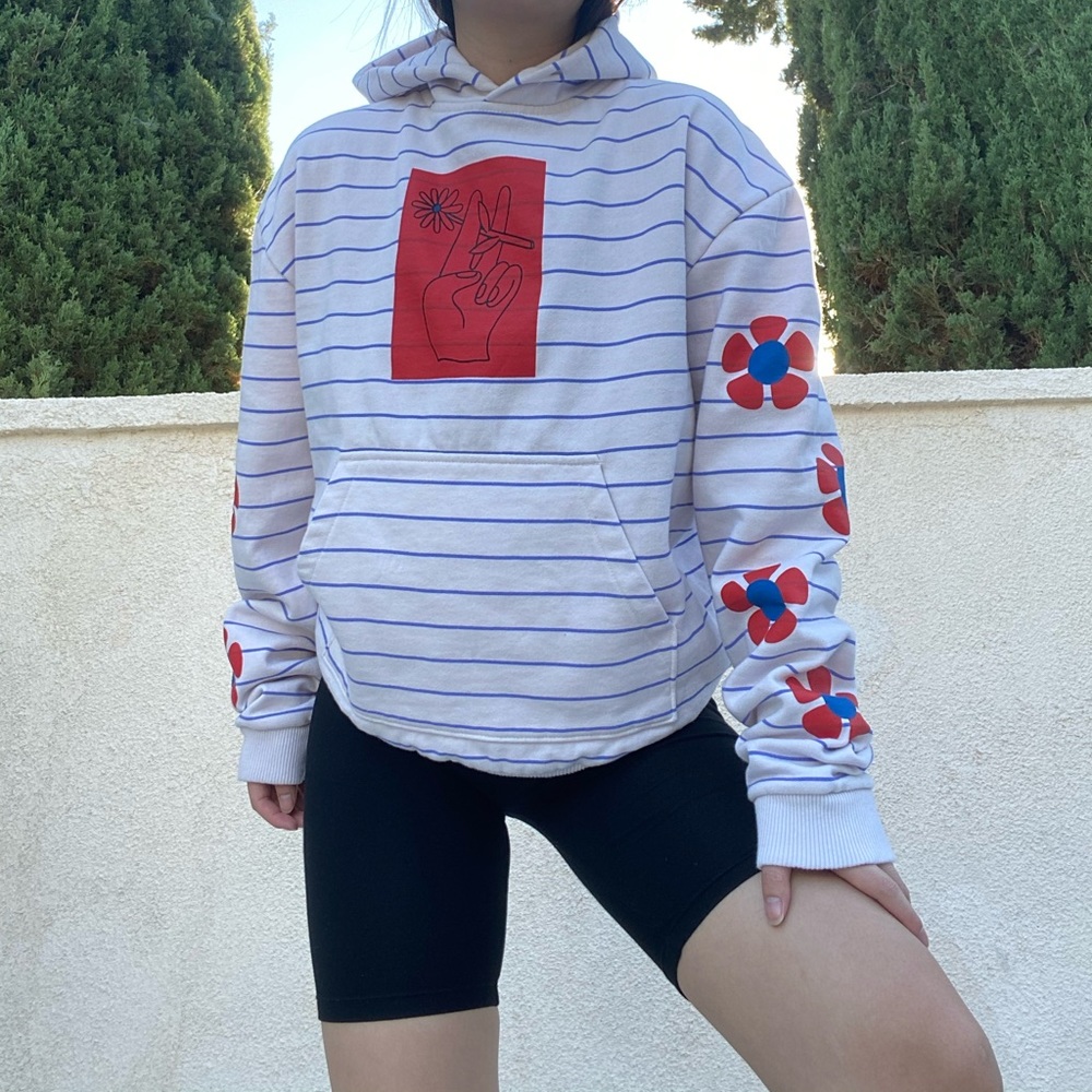 URBAN OUTFITTERS STRIPED FLOWER CIGARETTE HOODIE